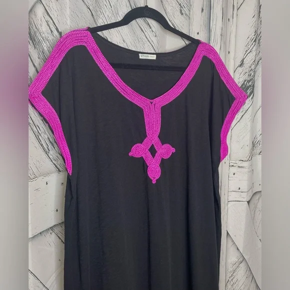 Pitusa Gaia Kaftan Black Pink Trim OS - Picture 3 of 10